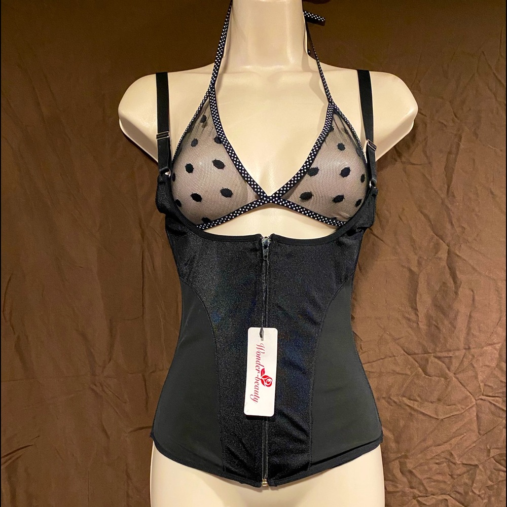 NWT Wonder Beauty shape wear / Corset
